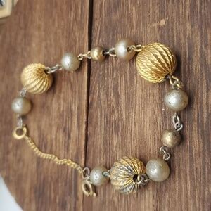 Ornate ball estate bracelet B1927